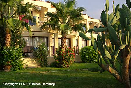 Wundersch&ouml;ner Garten des Hotel Highlife bei Girne in Nordzypern