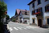 Ein typisches Dorf in den Pyren&auml;en im Baskenland