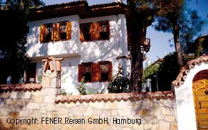 G&uuml;rb&uuml;z Appartments in Akyaka