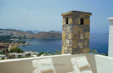 Blick von der Dachterrasse der Villa Ellis